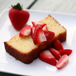 Ricotta Lemon Pound Cake