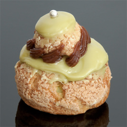 Piedmontese Pistachio Religieuse