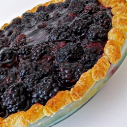 Blackberries in a Wine Glaze Pie