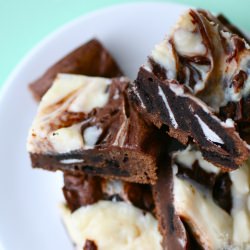 Oreo Cream Cheese Swirl Brownies