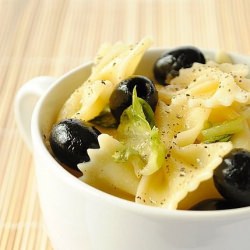 Farfalle with Lettuce and Olives