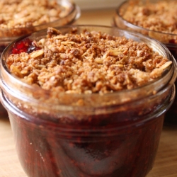 Berry Crisp in a Jar