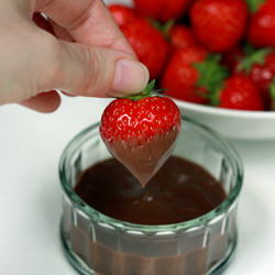 Strawberries with Choc Hazelnut Dip