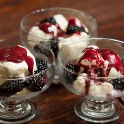 Ice Cream with Blackberry Sauce