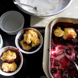 Brown Sugar Berry Cobbler