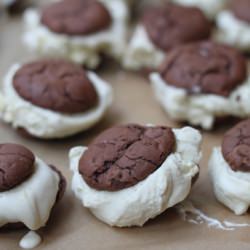 Mint Chocolate Ice Cream Sandwiches