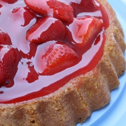 Mom’s Strawberry Cake