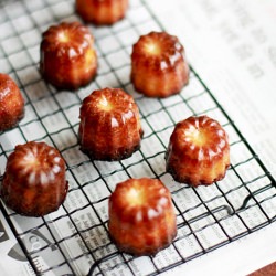 Cannelés de Bordeaux