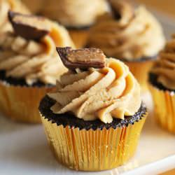 Peanut Butter Cup-Cakes