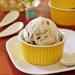 Eggless Cookie Crunch Ice-cream