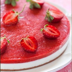 Yogurt and Strawberry Cake