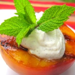 Grilled Peaches with Mascarpone