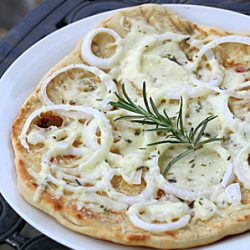 Grilled Pizza Bianca