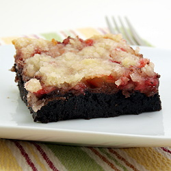 Strawberry Nutella Crumb Bars