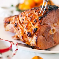 Christmas Apricot Glazed Ham