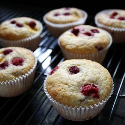 Raspberry Peach Muffins