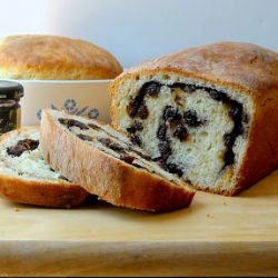 Cinnamon Raisin Swirl Bread