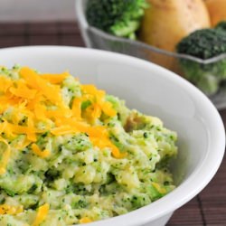 Cheesy Broccoli Potato Mash