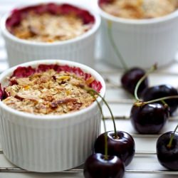 Cherry Crumble