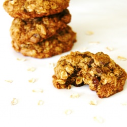 Chocolate Chip Oatmeal Cookies