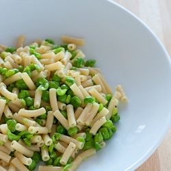 Macaroni with Peas