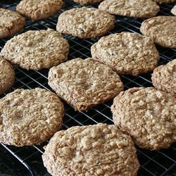 Whole Wheat Raisin Oats Cookies