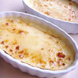 Low-Fat Almond Crème Brûlée