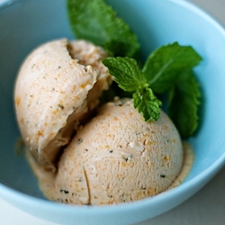 Peach Mint Ice Cream