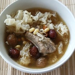 Chinese Snow Fungus Herbal Soup