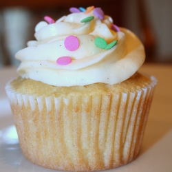 Easy Vanilla Bean Buttercream