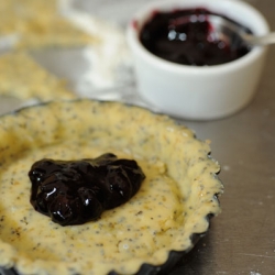 Blueberry Mini Pie with Poppy Seeds