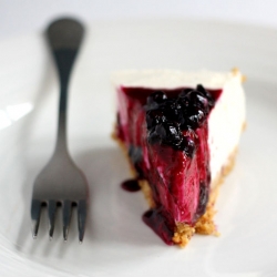 Cheese Cake with Blueberry Syrup