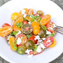 Heirloom Tomato & Goat Cheese Salad