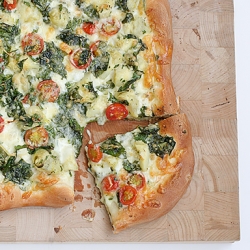 Artichoke, Tomato & Spinach Pizza