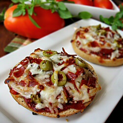 Pizza Sauce and Bagel Pizzas