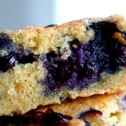 Blueberry Traybake