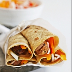 Wholewheat Chicken Basil Wraps