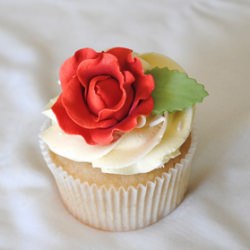 Flowery Wedding Cupcakes