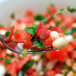 White Bean and Tomato Salad