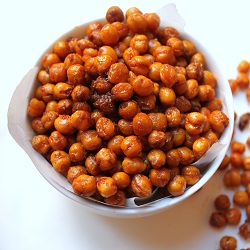 Spiced Crunchy Chickpeas