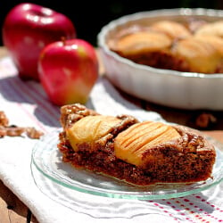 Walnut Cake with Apple