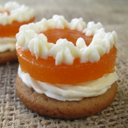 Cheesy Peachy Cracker Bites