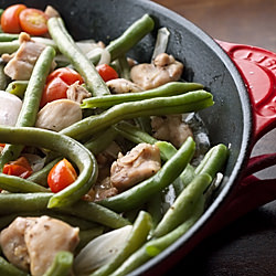 Chicken with Green Beans and Tomato