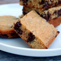 Chocolate Chip Cookie Bars