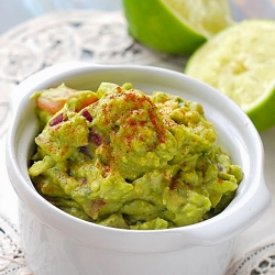 Guacamole and Low Carb Chips