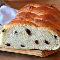 Challah with Raisins