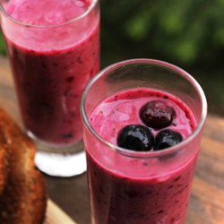 5 Minute Triple Berry Smoothies