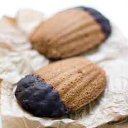 Chocolate chai madeleines