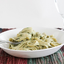 Roasted Garlic Pesto Cream Pasta