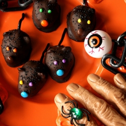 Halloween Treat: Midnight Mice